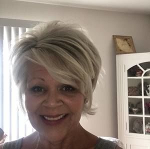 Meet your Posher, Lori